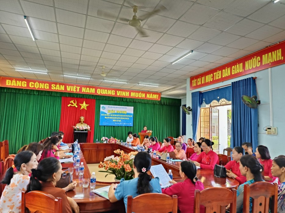 Hội LHPN xã Tam Đàn tổ chức Hội nghị sơ kết giữa nhiệm kỳ thực hiện Nghị quyết Đại hội đại biểu Phụ nữ các cấp và Nghị quyết Đại hội đại biểu Phụ nữ xã Tam Đàn lần thứ XIII, nhiệm kỳ 2021-2026.